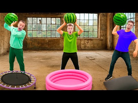 Видео: АРБУЗ ПРОТИВ ВЫСОТЫ! Кто спасёт его — БАТУТ, БАССЕЙН или ПОДУШКА?!