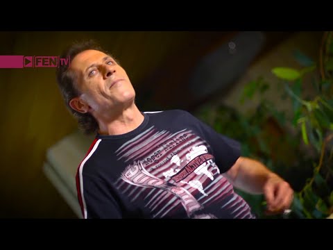 Видео: TOSHKO TODOROV - Radka Piratka / ТОШКО ТОДОРОВ - Радка Пиратка (Official Music Video)