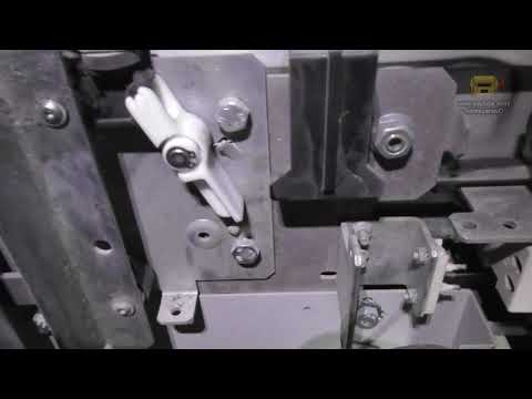 Видео: Грохочут двери лифта. Ремонт