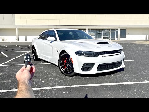 Видео: Dodge Charger SRT Hellcat Widebody 2022 года: запуск, выхлоп, тест-драйв, взгляд от первого лица ...