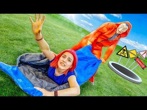 Видео: КУДА ХОТЯТ ЗАБРАТЬ ДИАНУ ХЕЙТЕРЫ? ЭТА ДИНА СТРАННАЯ ПОДРУГА, ОНА ЧТО ПРЕДАТЕЛЬ!?