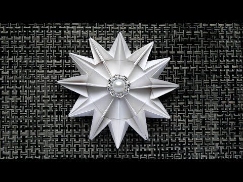 Видео: Объемная снежинка из бумаги. Новогодние поделки и идеи