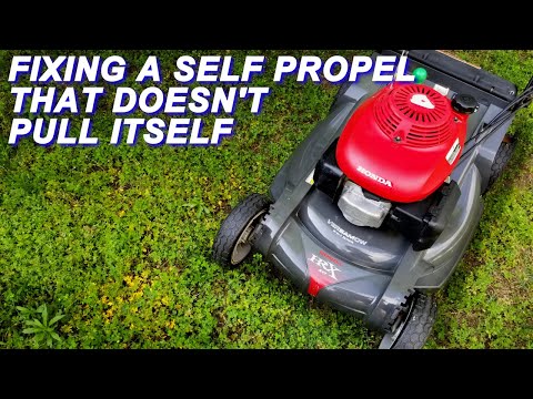 Видео: Ремонт самоходной газонокосилки Honda