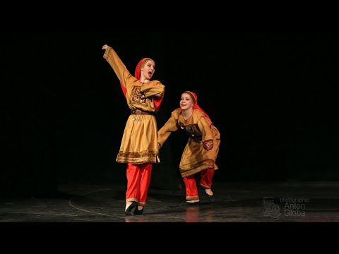 Видео: Аварский танец, ансамбль "Школьные годы". Avar dance, ensemble "School Years".