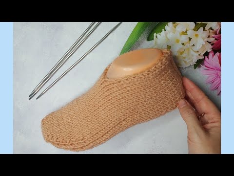 Видео: КАК СВЯЗАТЬ СЛЕДКИ БЕЗ ШВА ИЗ 6️⃣ПЕТЕЛЬ⁉️Универсальная модель следков подойдёт для всей семьи‼️