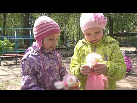 Видео: Прогулка весной в садике