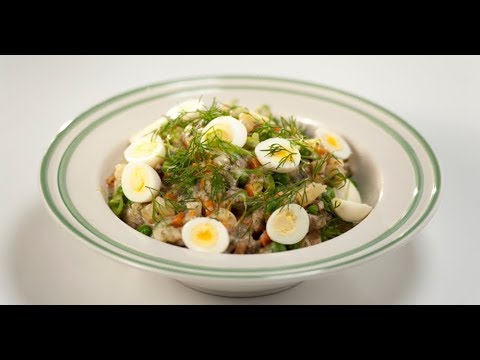 Видео: Оливье с говяжьей печёнкой и тосты с паштетом из говяжьей печёнки | Дежурный по кухне