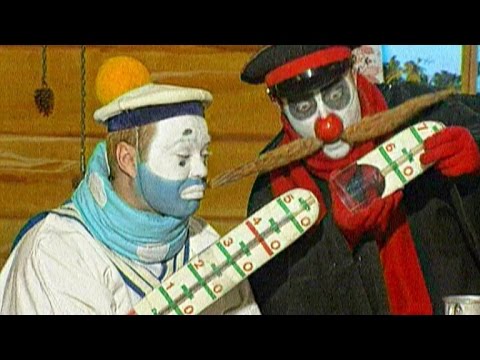 Видео: Деревня Дураков. Ангина / Fool's Village Angina