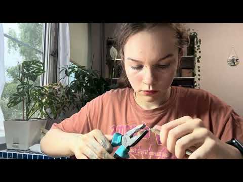 Видео: Как правильно паять витраж в технике Тиффани — подробный мастер-класс для начинающих!