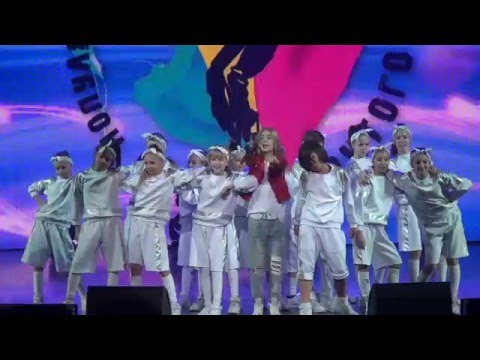 Видео: Зина Куприянович - Навстречу ветру (Исполняй мечты)