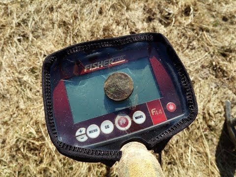 Видео: Заброшенный хутор и дорога. Часть 1. КОП с Fisher F44.  (открытие сезона 2018).