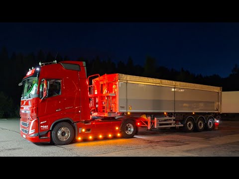 Видео: ВЫГРУЗКА СОЕВОГО ШРОТА В ГЕРМАНИИ,  ЗАГРУЗИЛ СОЛЬ 