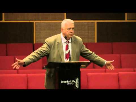 Видео: Виктор Резников - Проповедь - 09 13 2015 SUN N