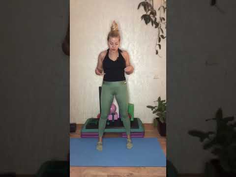 Видео: Колени и приседания