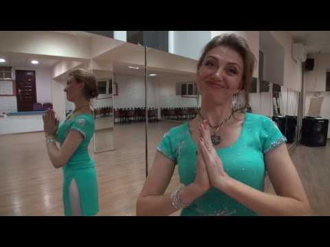 Видео: Видеоурок Индийского танца. Dance Cafe.