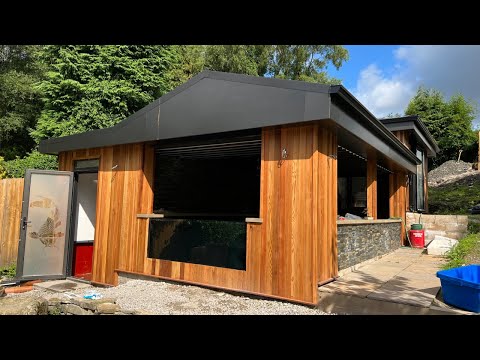 Видео: ПОТРЯСАЮЩИЙ ПРУД ОБЪЕМОМ 5800 ГАЛЛОНОВ! ПЕРВАЯ РЫБА!!!