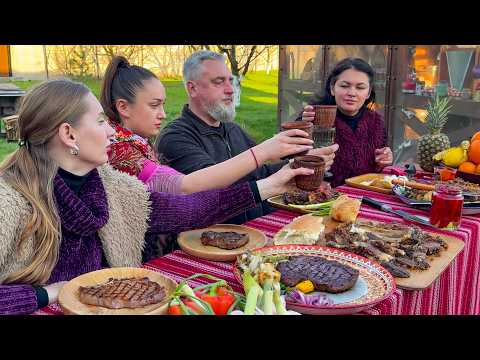 Видео: ВАУ! Сочные Мраморные Стейки с Овощами из Помпейской Печи