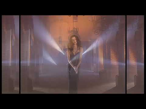 Видео: . Нина Николина / Nina Nikolina - "Лудо младо" / www.MapVIO.com