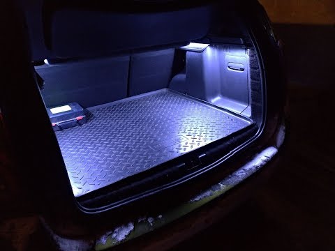Видео: Renault Duster: Доработка подсветки багажника. LED освещение
