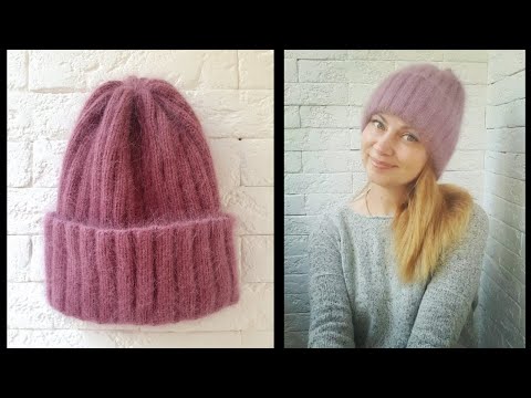 Видео: МК Шапочка Резинка из Пуха норки спицами. Легкая в две нити. Расход 80 грамм.