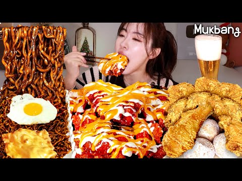 Видео: Корейская вкусная сладкая хрустящая курица! Чачжанмён и пиво. Chicken,chapahetti Ramen ASMR MUKBANG