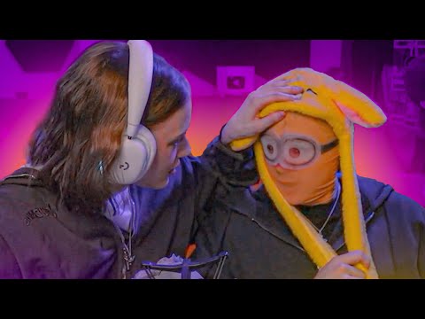 Видео: ШАРФ ПРИШЁЛ НА СТРИМ К CUTIEROVER | ДЕНЬ РОЖДЕНИЯ CUTIEROVER