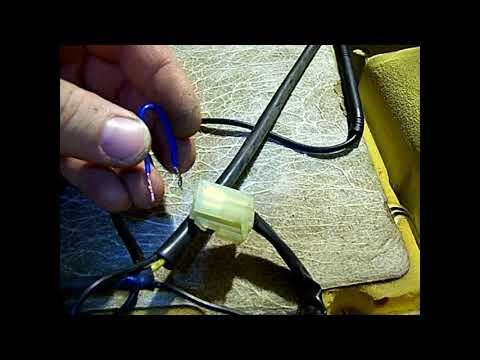 Видео: Ремонт подогрева сиденья. Из серии "Гараж".