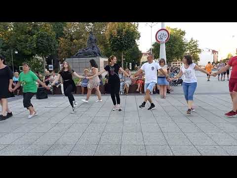 Видео: Старо Банско  хоро и Гинка, Пиринска фолклорна област, размер 7/8 Б
