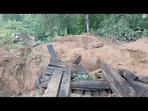 Видео: В погребе закопано золотишко. Сельская ипотека 2025.