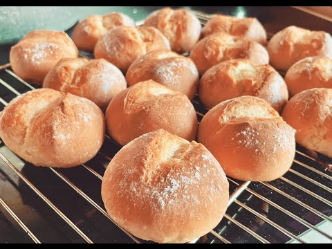 Видео: Маленькие французские булочки | Как приготовить хрустящие французские булочки