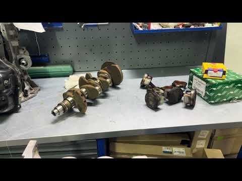 Видео: Хендай ix35 G4NA большой расход масла и проверка состояния катализатора.начало задиров.