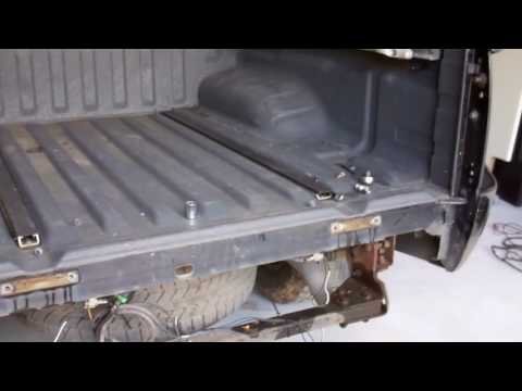 Видео: Nissan Navara D40 — снятие трещин в шасси и поддона