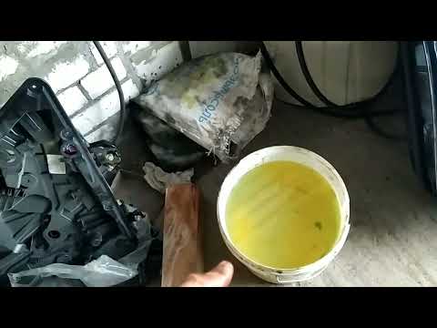 Видео: Рено трафик!!! Чистим бак