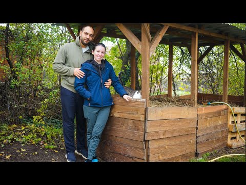 Видео: ДВАМА МЛАДИ НА СЕЛО: Как си правим компост? | ЖИВОТ НА СЕЛО с Мони и Цецо | Boho Soulz