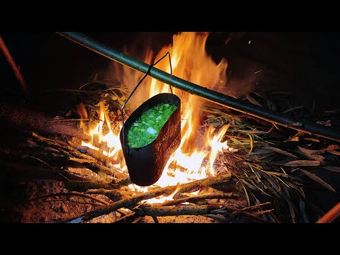 Видео: Рыбалка с ночёвкой на реке Вятка. Рыбалка на донки, резинку и спиннинги. Суп харчо.