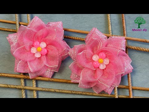 Видео: Несложные бантики Цветы из органзы и парчи\Master diy канзаши
