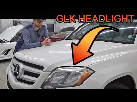 Видео: Как снять и установить фару Mercedes GLK250 - GLK350 09-15 годов выпуска