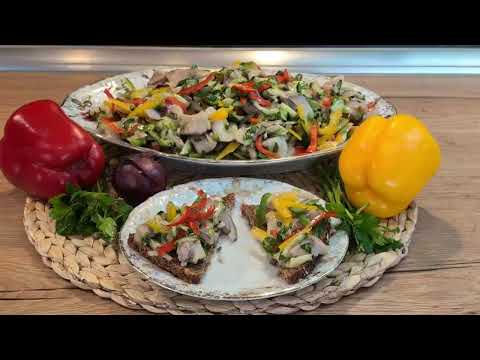 Видео: Гениальный рыбный салат из иваси без майонеза