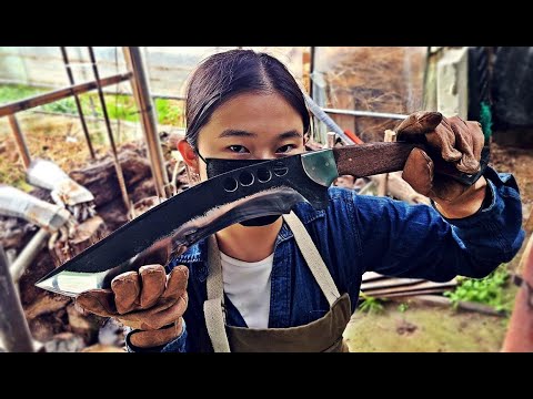 Видео: Сделайте большой нож кукри из листовой пружины.