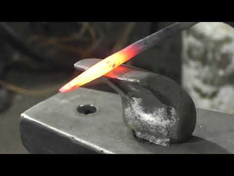 Видео: Ковка подсвечника!Шикарный результат!