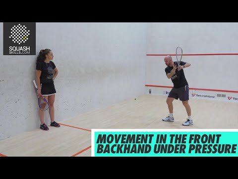 Видео: Советы по сквошу: Движение в передней части удара слева под давлением с Джесси Энгельбрехтом