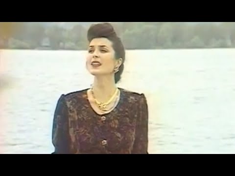 Видео: Зәйнәп Фәрхетдинова: "Талларым"