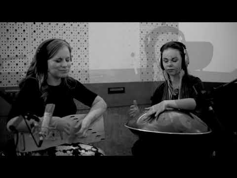 Видео: Гусли и ханг (Екатерина Бурдаева и Валерия Рэй) - Колечко