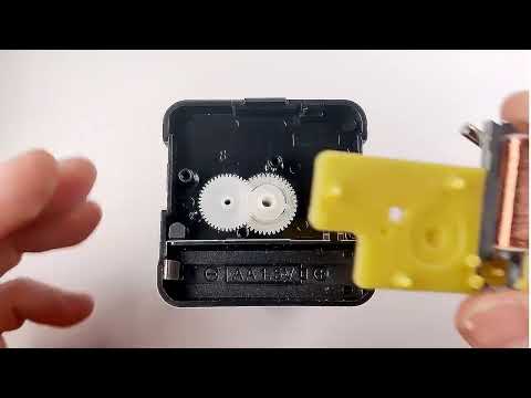 Видео: Разборка и сборка кварцевого часового механизма Rubin с плавным ходом для настенных часов