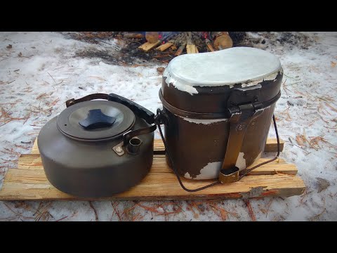 Видео: Одиночный однодневный поход выходного дня. Лес. Костер. Еда.