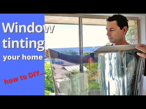 Видео: Как установить тонировку окон дома с помощью Inspire DIY от Кента Томаса