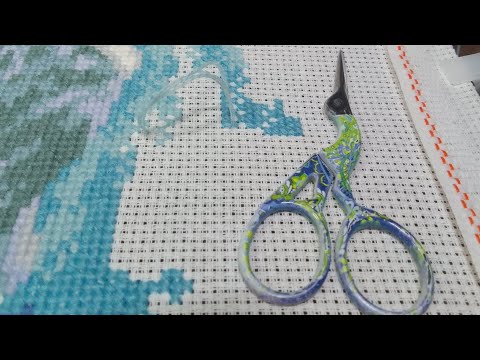 Видео: Вышивка крестиком 24. Озеро от риолис. Кому нужен МК по изнанке?