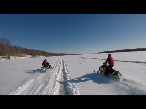 Видео: Покатушка на ARCTIC CAT bercat 570 Xte YAMAHA Viking 540 BRP Ski Doo 440