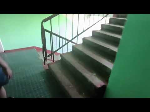 Видео: Лифт Кмз 2012 400кг, 1.0мс Лифт по адресу ( Псков, пр т Энтузиастов 7 подъезд 1)