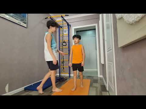 Видео: Сургууль орохгүй гэртээ юу хийж байна? 